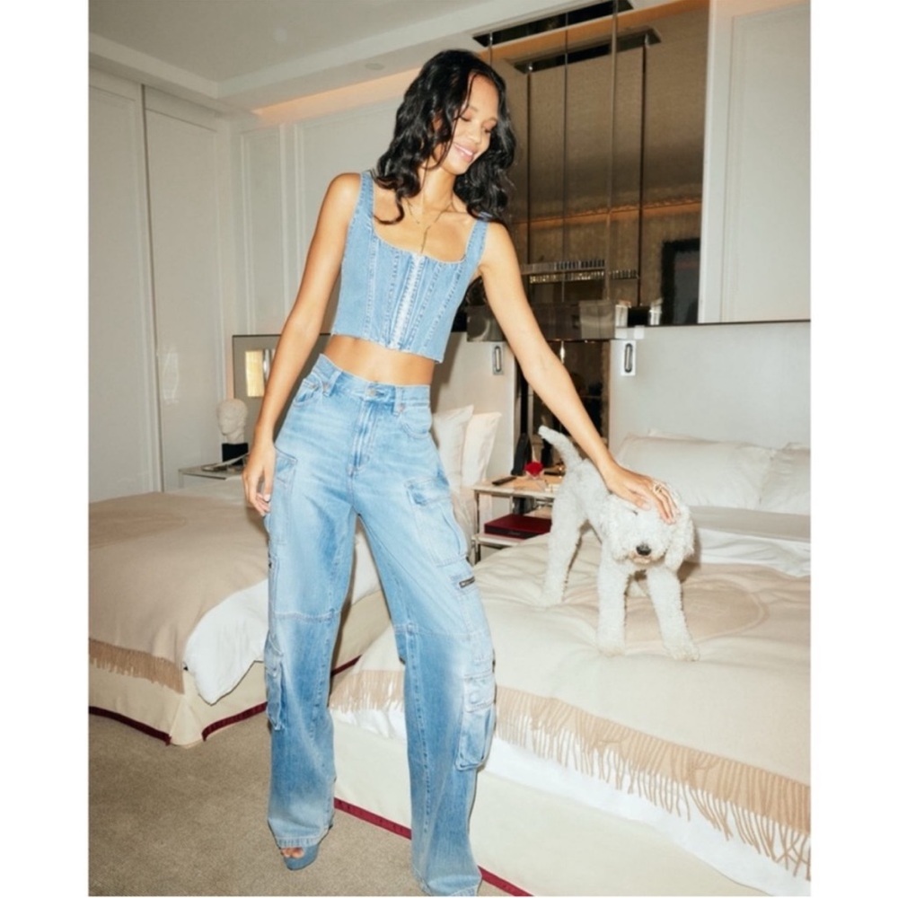 Alice + Olivia Cay Baggy Denim Cargo Pants in Brea Blue Size 25 - Picture 3 of 14